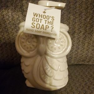 Bath and Body Works Owl Soap dispenser